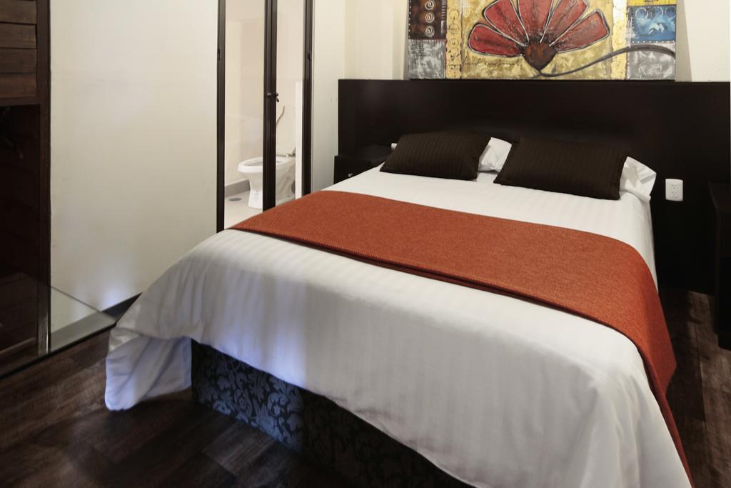 Aztic Hotel And Executive Suites Cidade do México Quarto foto
